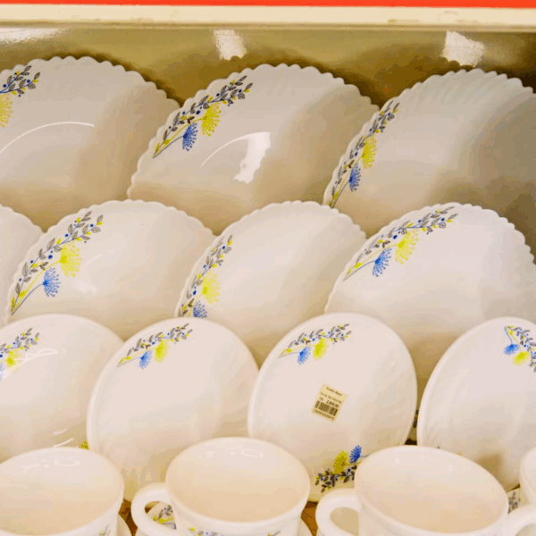 Pyrex Opal Glassware White Flower Design Dinner Set | 32 Pcs